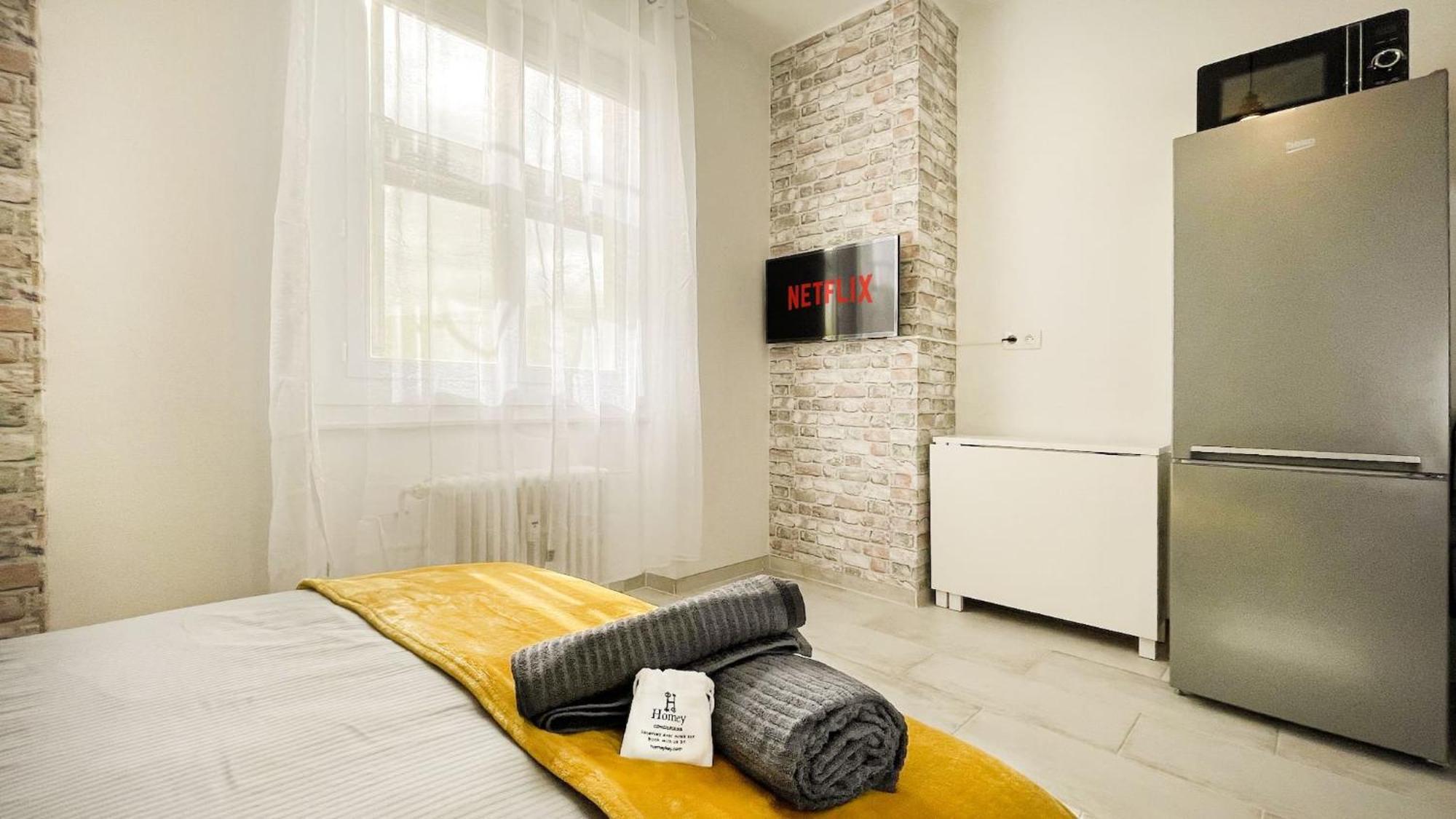Homey Keola - Parking Prive Gratuit - Aux Portes De Geneve - Au Pied Du Tram - Appartement Avec 1 Chambre Et Un Grand Salon Avec Un Canape-Lit アンビイ エクステリア 写真